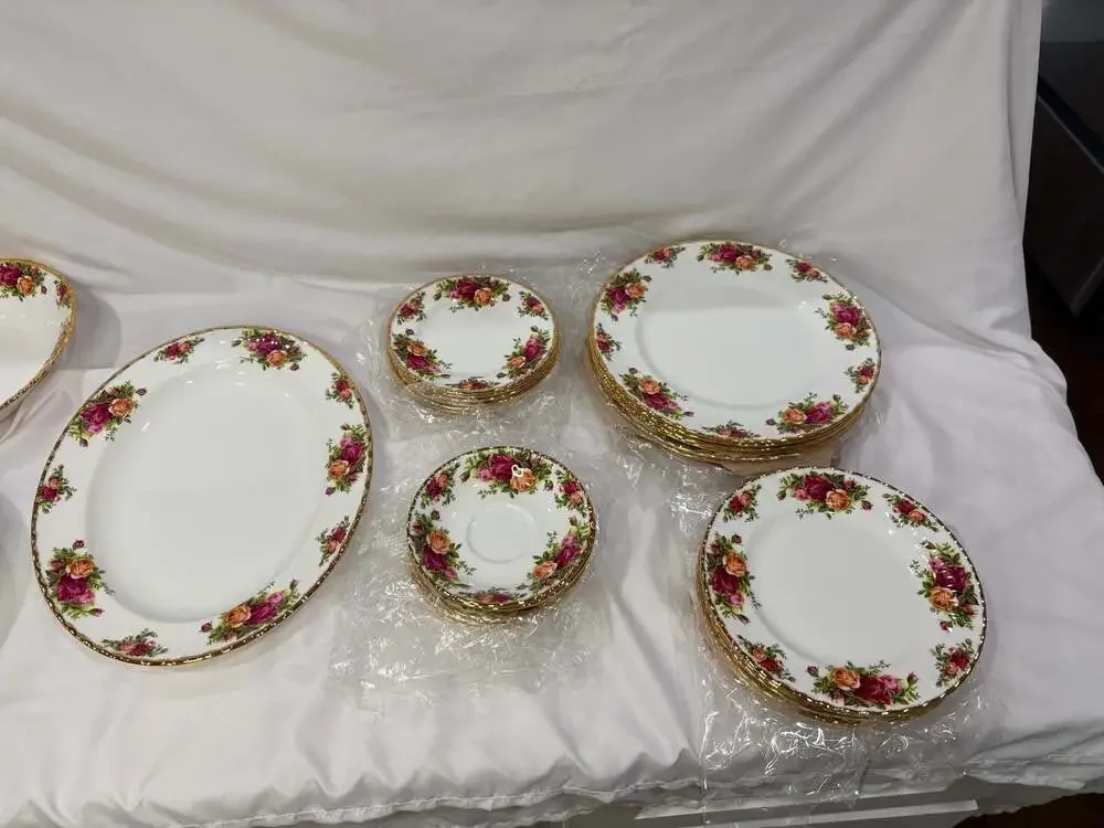 Royal Albert Old Country Roses 46 Pc for 8 Pristine Vintage Tea & Coffee Service